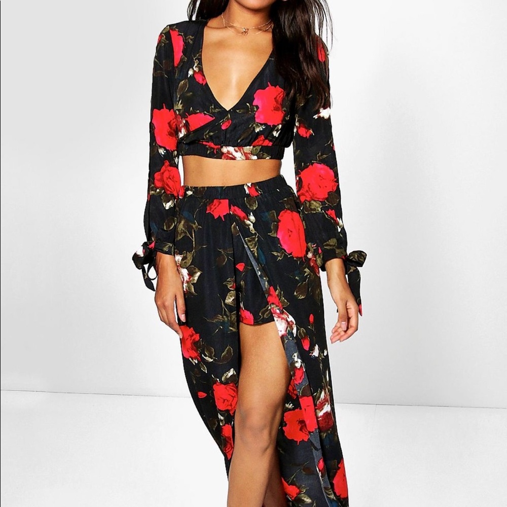 Two piece rose set